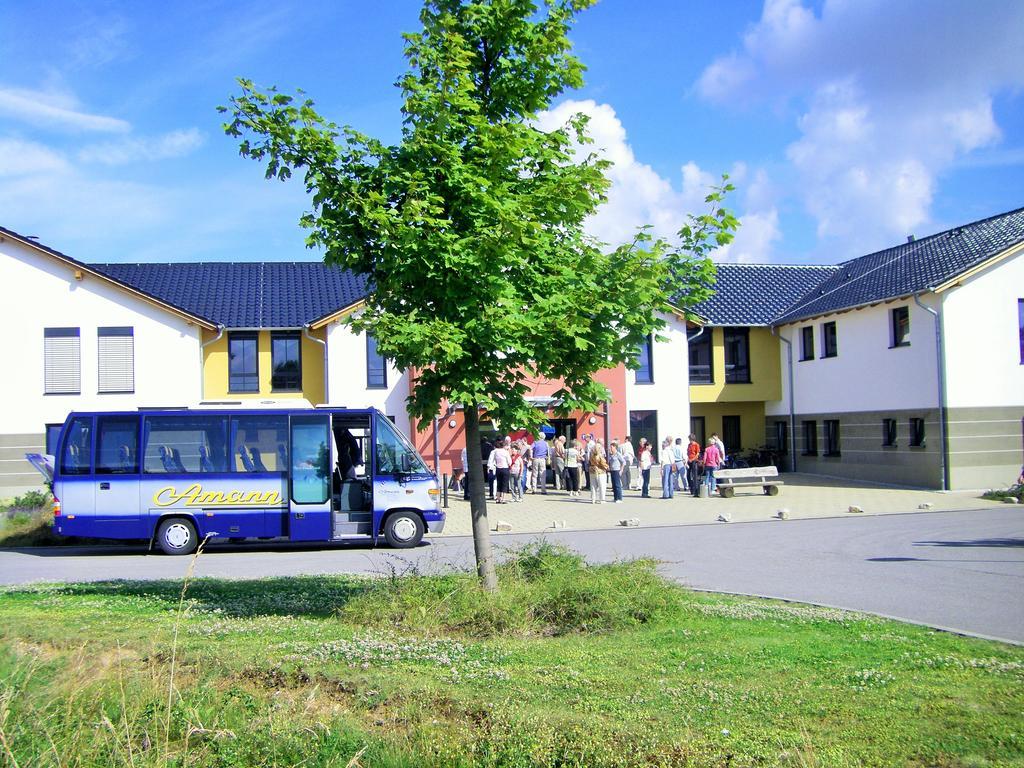 Euroville Jugend- Und Sporthotel Наумбург Екстериор снимка