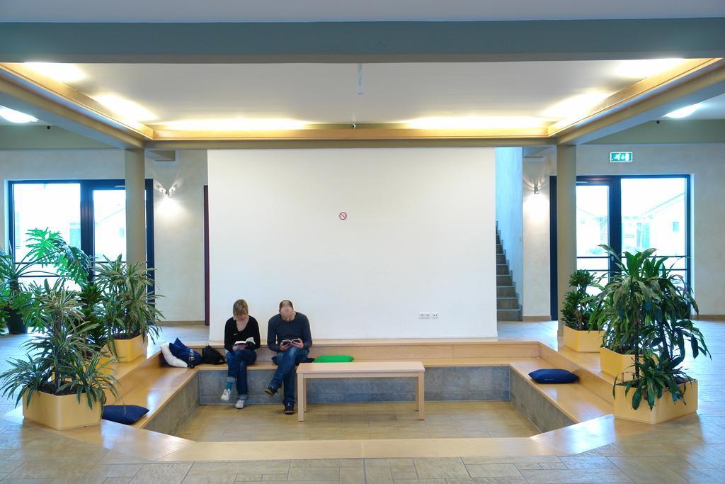Euroville Jugend- Und Sporthotel Наумбург Екстериор снимка