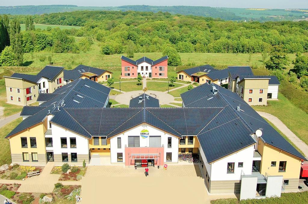 Euroville Jugend- Und Sporthotel Наумбург Екстериор снимка