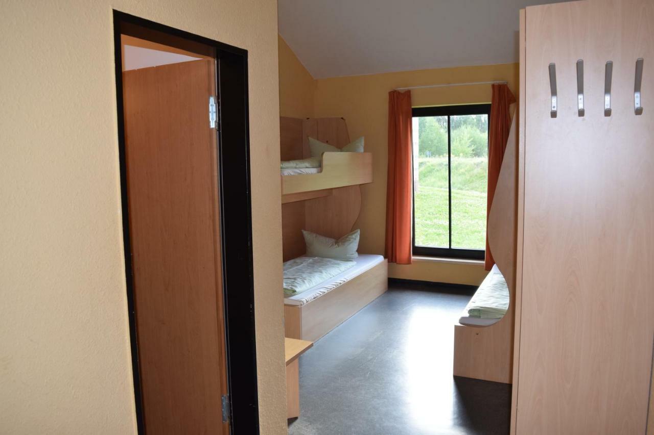 Euroville Jugend- Und Sporthotel Наумбург Екстериор снимка